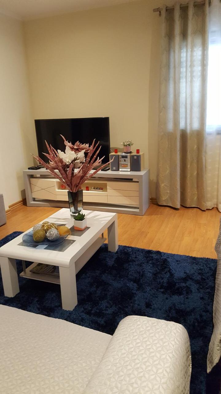 Private Apartament Celestina & Carlos Mindelo Extérieur photo