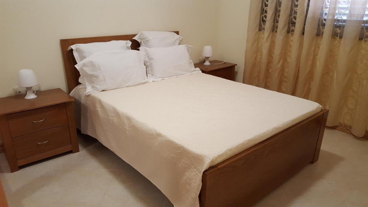 Private Apartament Celestina & Carlos Mindelo Extérieur photo
